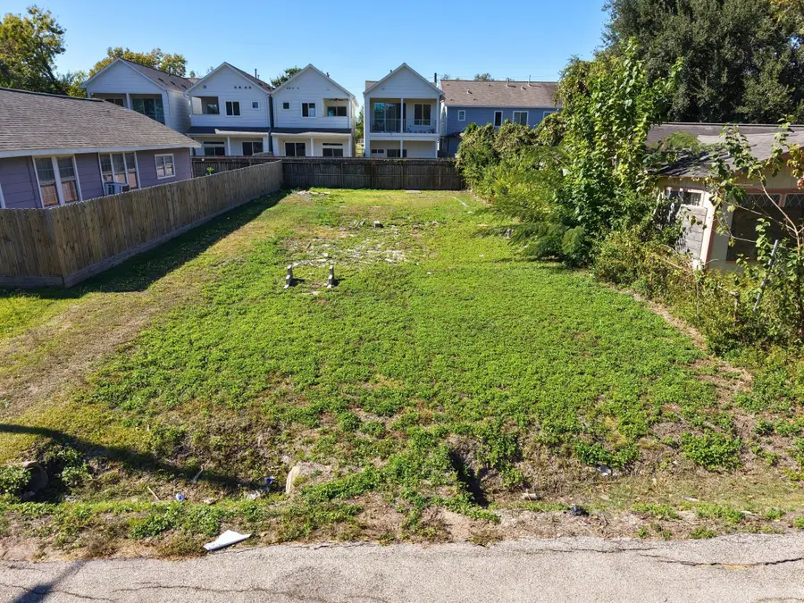 1911 Harlem Street, Houston, TX 77020 - Image #2