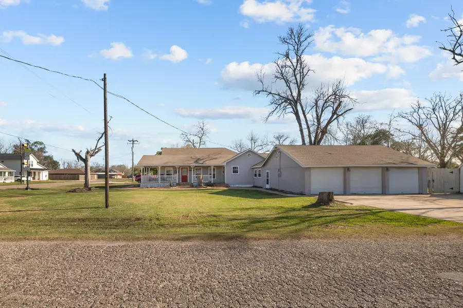 2006 Main Street, Danbury, TX 77534 - #2