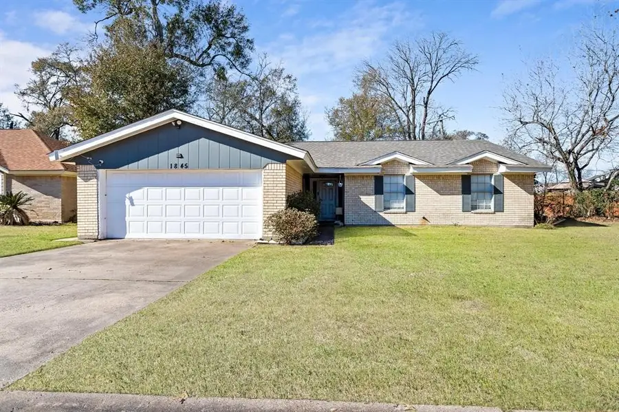1845 King Arthur Court, Pinehurst, TX 77630 - Image #2