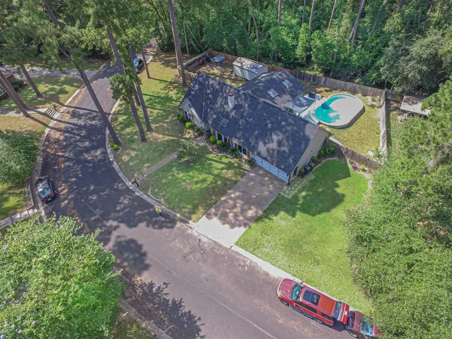 600 W Timberland Drive, Woodville, TX 75979 - #2