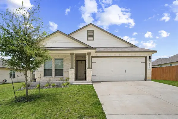 1605 Navarro Drive, Brenham, TX 77833
