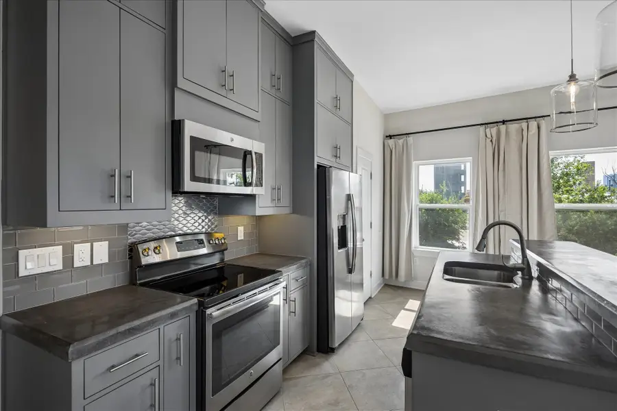 1011 Studemont Street #102, Houston, TX 77007 - #3