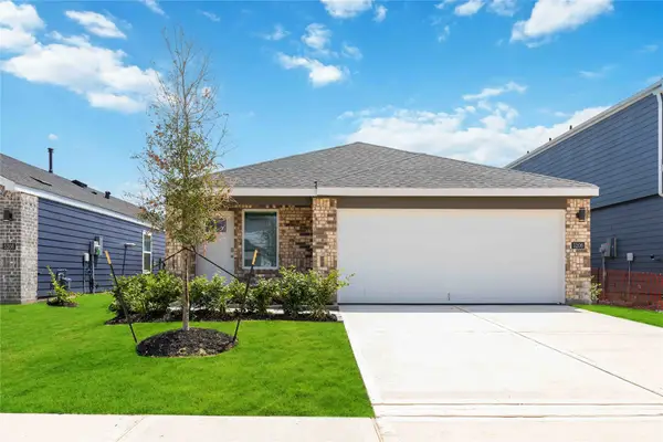 5206 Greengrass Willow Way, Houston, TX 77048