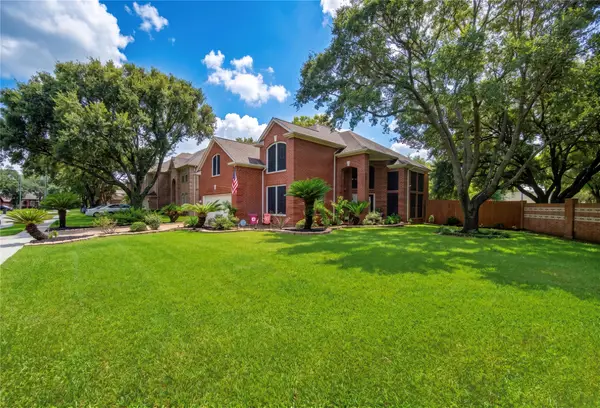 10030 Briarpark Trail Lane, Houston, TX 77064