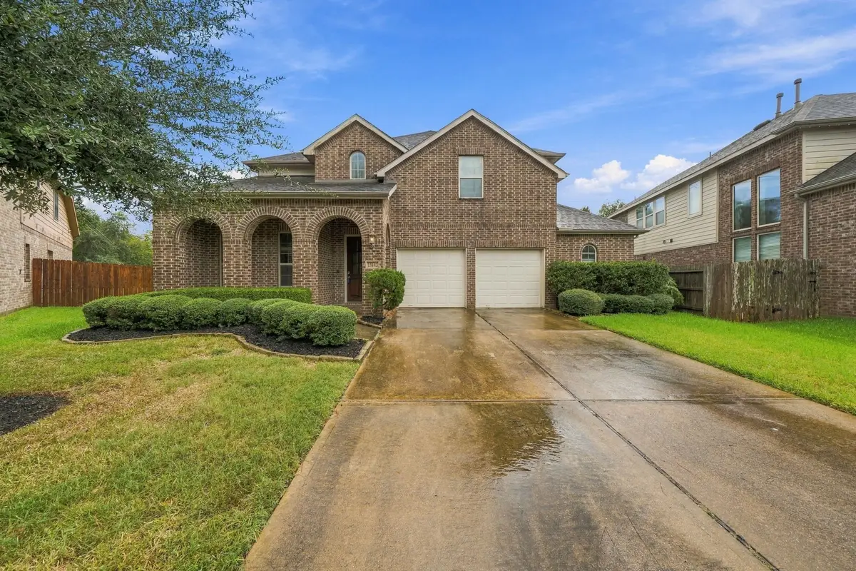 13102 Hollow Garden Lane, Rosharon, TX 77583 - #1