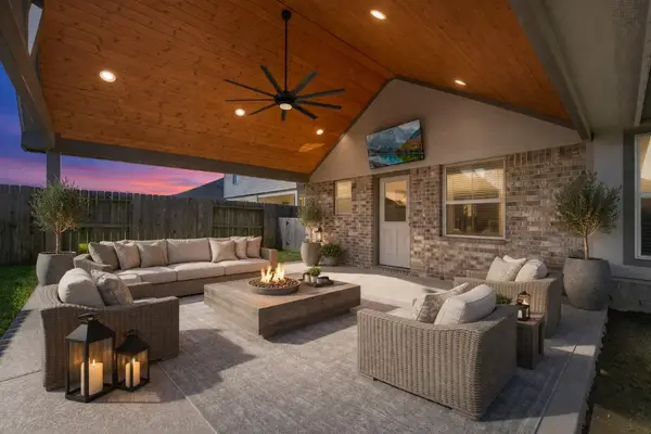 16110 Dockside Street, Crosby, TX 77532