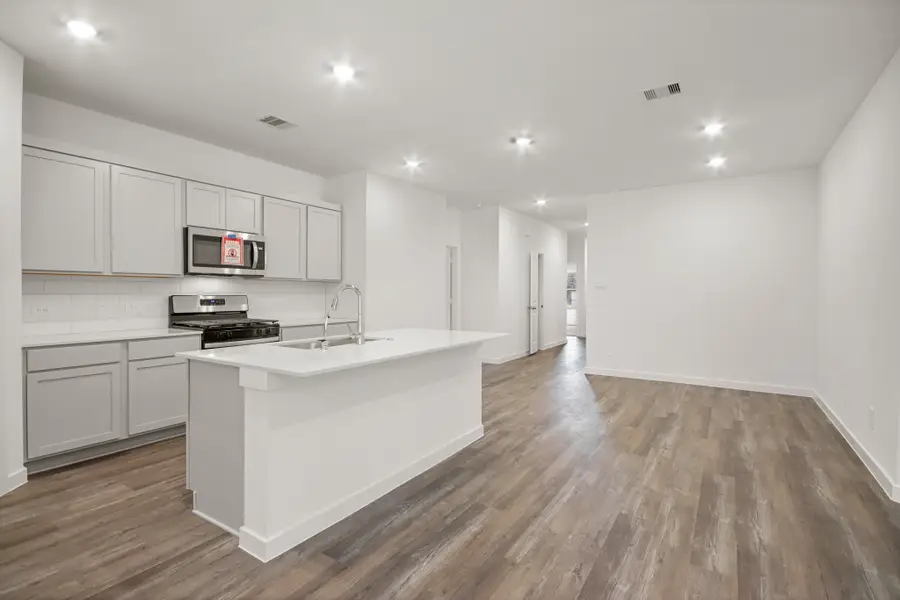 15743 Garden Ridge Drive, Montgomery, TX 77316 - Image #2