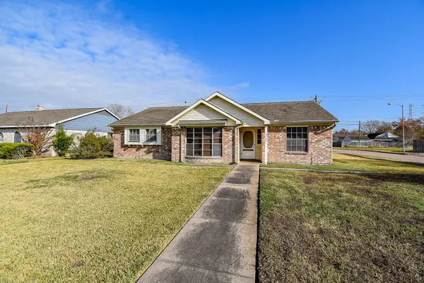 12102 Monticeto Lane, Meadows Place, TX 77477