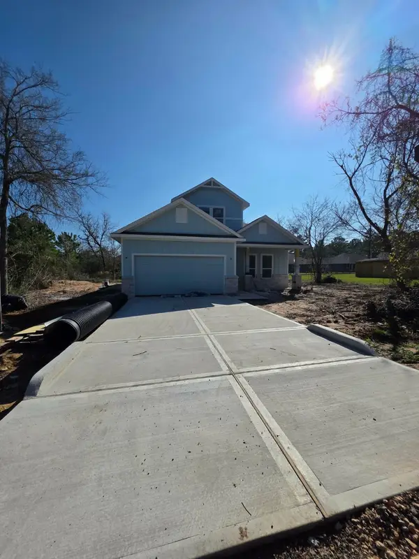 26652 White Pine Drive, Hempstead, TX 77445
