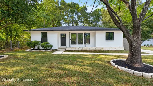 311 Crest Hill Drive, Conroe, TX 77301