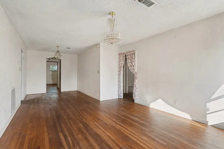 719 Burke Road, Pasadena, TX 77506 - Image #3