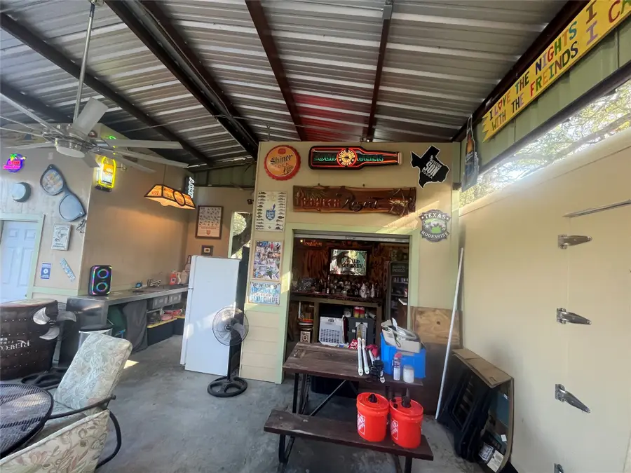 624 N Hood Street, Rockport, TX 78382 - Image #3