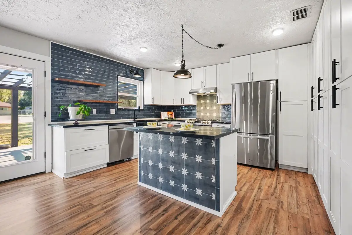 101 W Larkspur Drive, Hillcrest, TX 77511 - #1