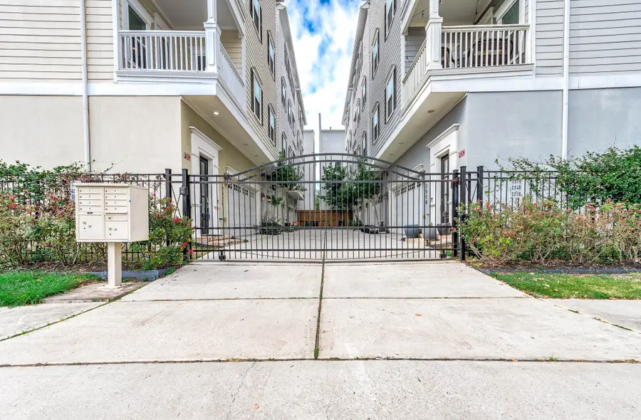 2524 Hutchins Street, Houston, TX 77004 - #2