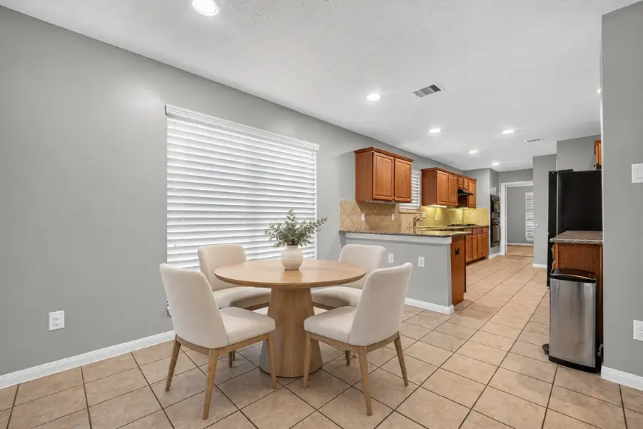 2220 Navajo Pass, League City, TX 77573 - #2