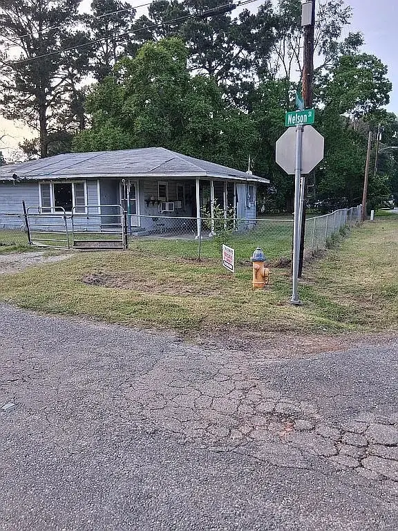 390 Nelson Street, Jasper, TX 75951 - #1