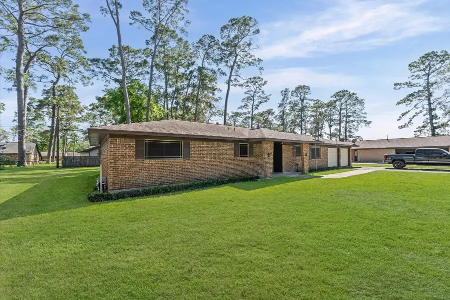 2702 Crowell Lane, Baytown, TX 77521 - #2