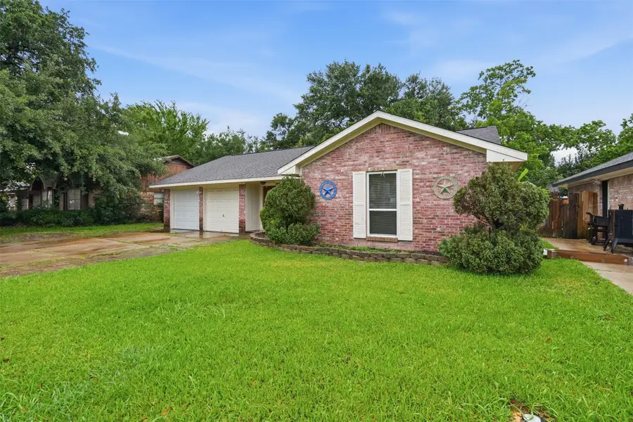 2605 Burke Road, Pasadena, TX 77502 - #2