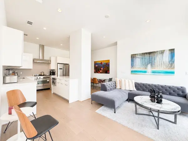 1211 Caroline Street #1608, Houston, TX 77002