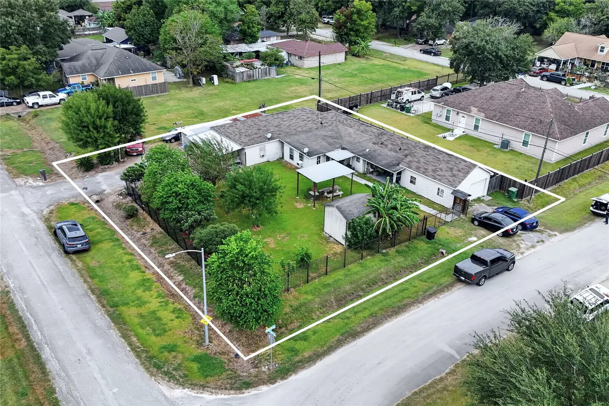 7433 Red Robin Lane, Houston, TX 77075 - #1