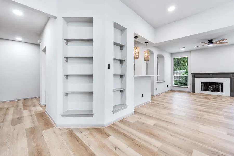 83 S Spiral Vine Circle, The Woodlands, TX 77381 - #3