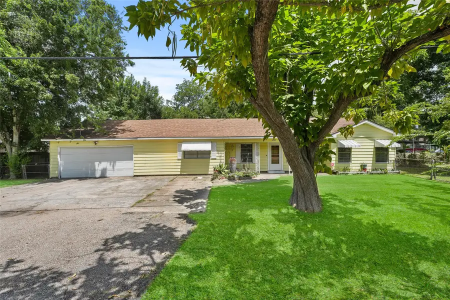 2702 Mckinney Road, Baytown, TX 77520 - Image #3