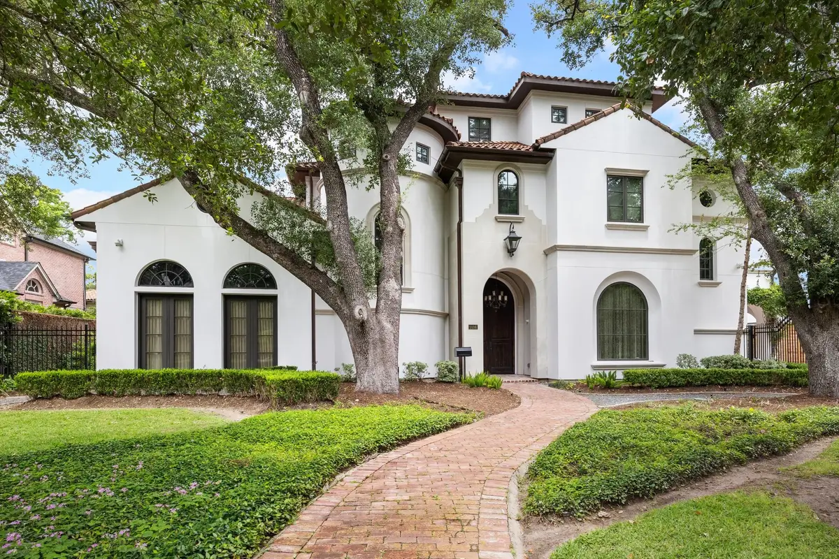 5556 Lynbrook Drive, Houston, TX 77056 - #1