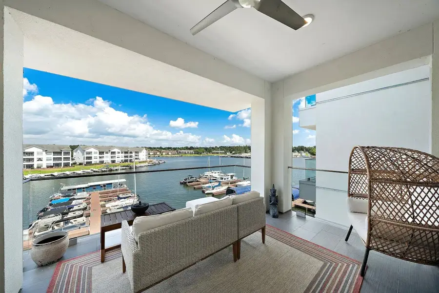 199 Waterpoint Court #304, Montgomery, TX 77356 - Image #2