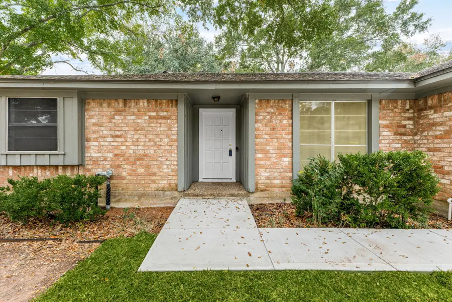 1806 Cedar Drive, Richmond, TX 77469 - Image #3