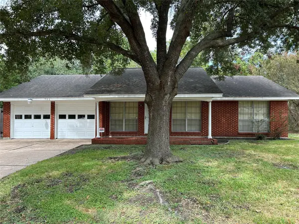 503 Garden Way Lane, Pasadena, TX 77503