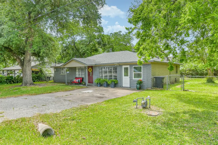 1217 Esther Street, Kemah, TX 77565 - #2