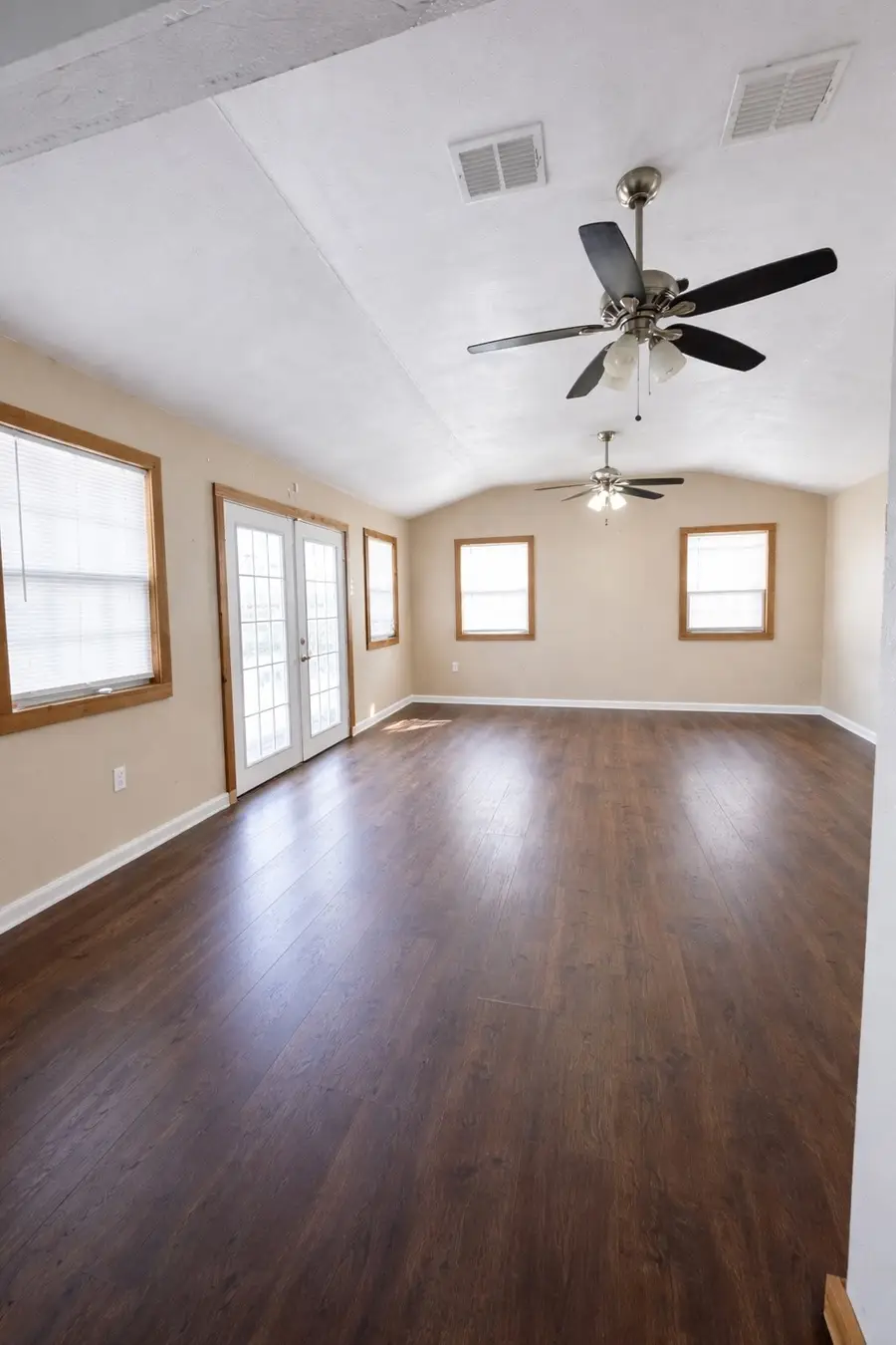 1101 Laredo Street, Sinton, TX 78387 - #3