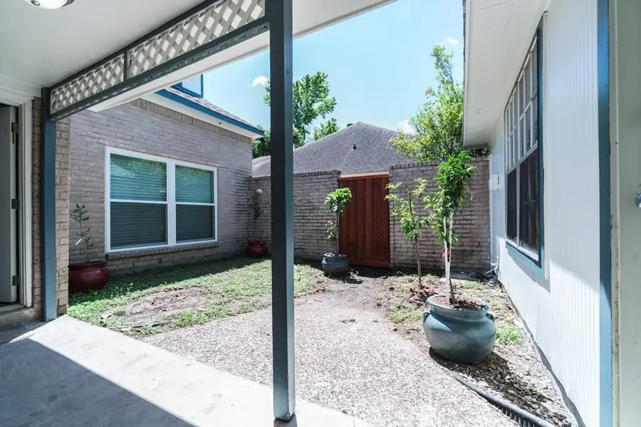 9107 Belle Glen Drive, Houston, TX 77099 - #2