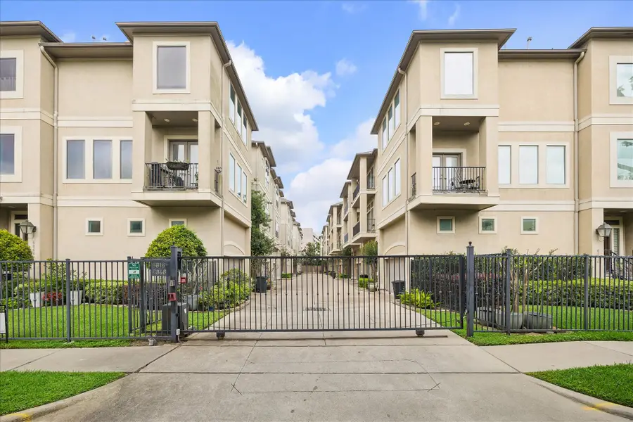 6832 Staffordshire Boulevard, Houston, TX 77030 - #2