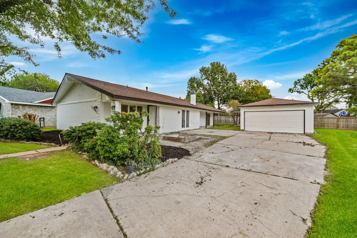 12315 Scarcella Lane, Meadows Place, TX 77477 - Image #1