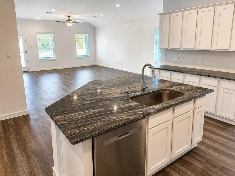 1018 Sycamore Drive, Rosharon, TX 77583 - #2