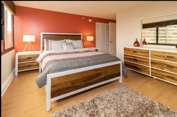 343 Hobron Lane #1404, Honolulu, HI 96815