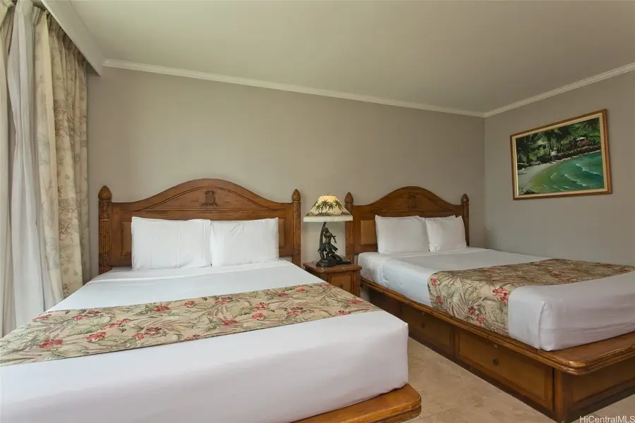 2045 Kalakaua Avenue #818, Honolulu, HI 96815 - #3