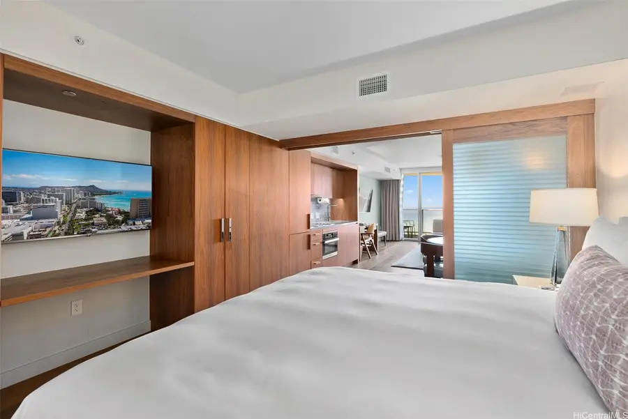 2139 Kuhio Avenue #2610, Honolulu, HI 96815 - #2