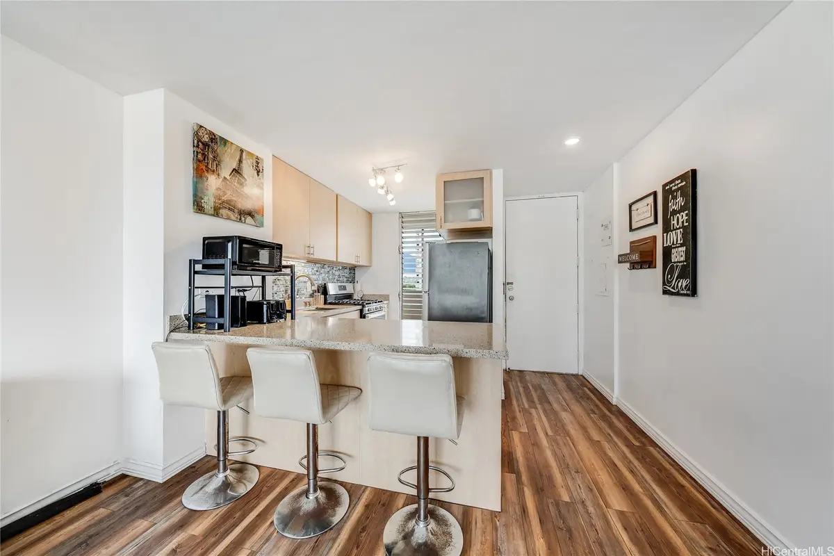 2630 Kapiolani Boulevard #802, Honolulu, HI 96826 - Image #1