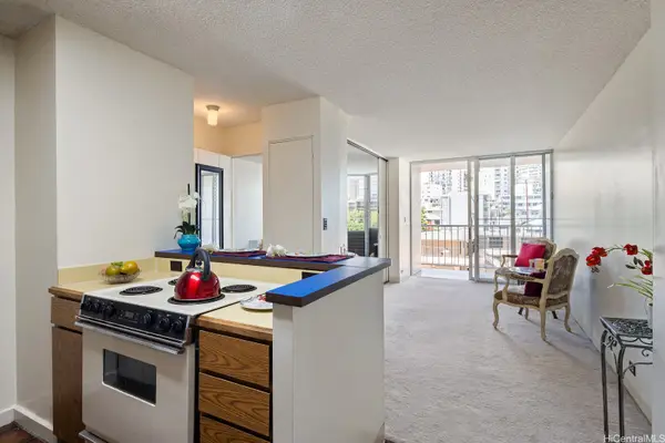 1535 Pensacola Street #405, Honolulu, HI 96822