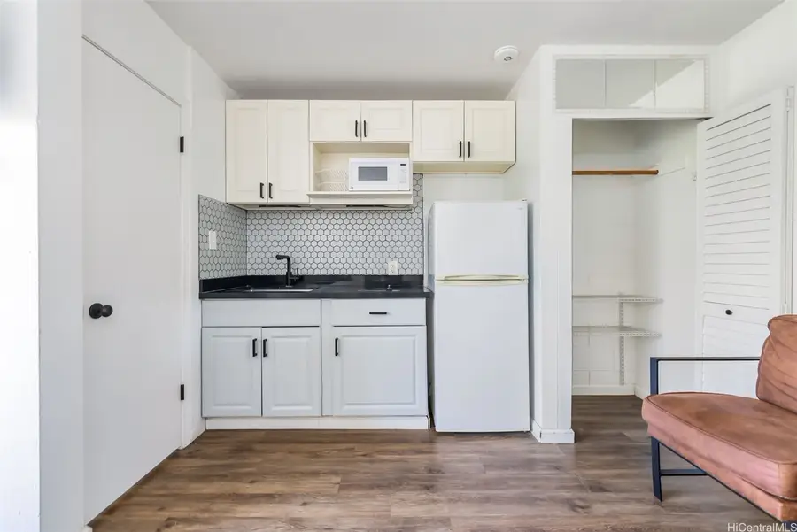 249 Kapili Street #402, Honolulu, HI 96815 - Image #3