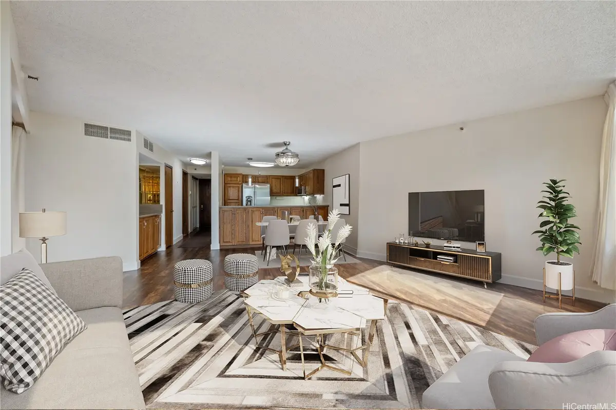 555 Hahaione Street #5E, Honolulu, HI 96825 - Image #1