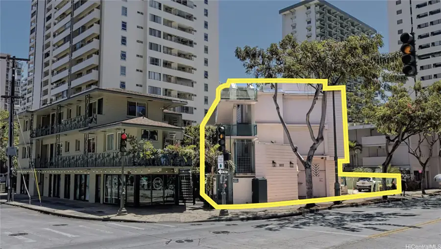 2406 Kuhio Avenue, Honolulu, HI 96815 - #2