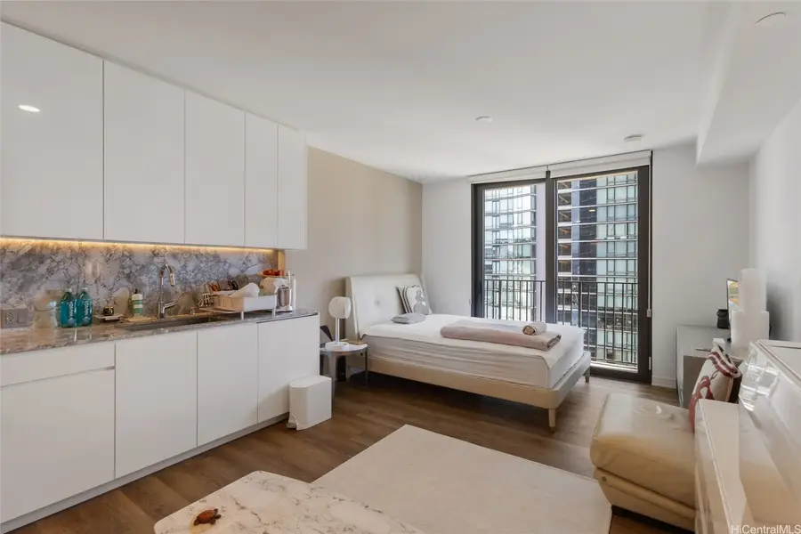 987 Queen Street #2806, Honolulu, HI 96814 - Image #2