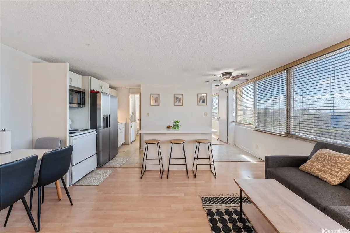 1060 Kamehameha Highway #303B, Pearl City, HI 96782 - Image #1