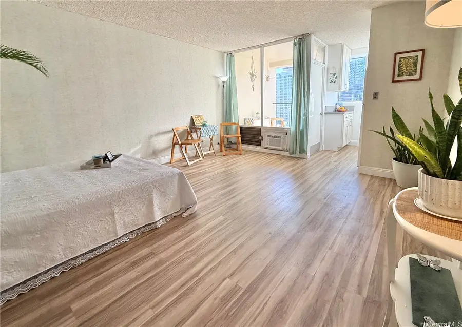 747 Amana Street #1418, Honolulu, HI 96814 - Image #2