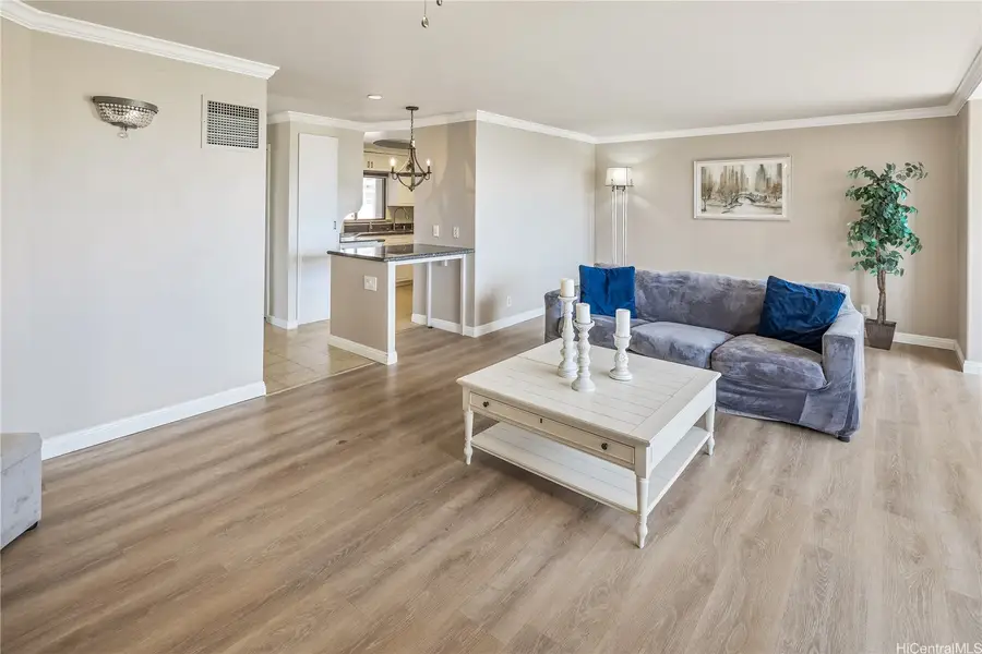 1910 Ala Moana Boulevard #10B, Honolulu, HI 96815 - #3