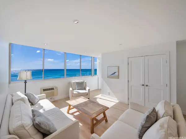 2500 Kalakaua Avenue #901, Honolulu, HI 96815