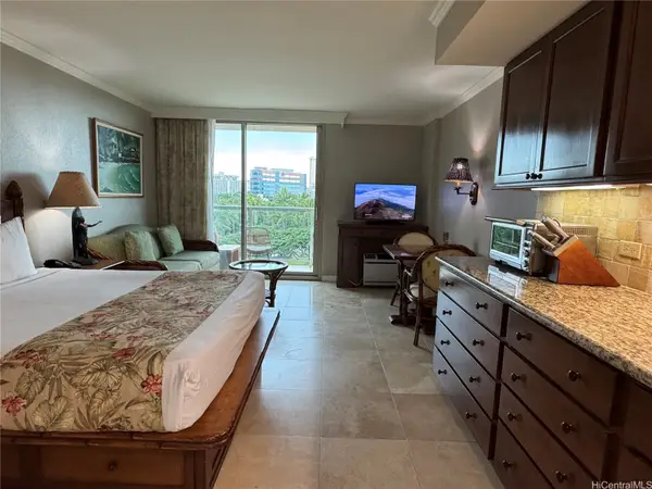 2045 Kalakaua Avenue #411, Honolulu, HI 96815
